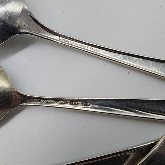 Antique Silverplate Spoons & Ladle Set Of 4 With Mixed Patterns - Picture 8 of 8